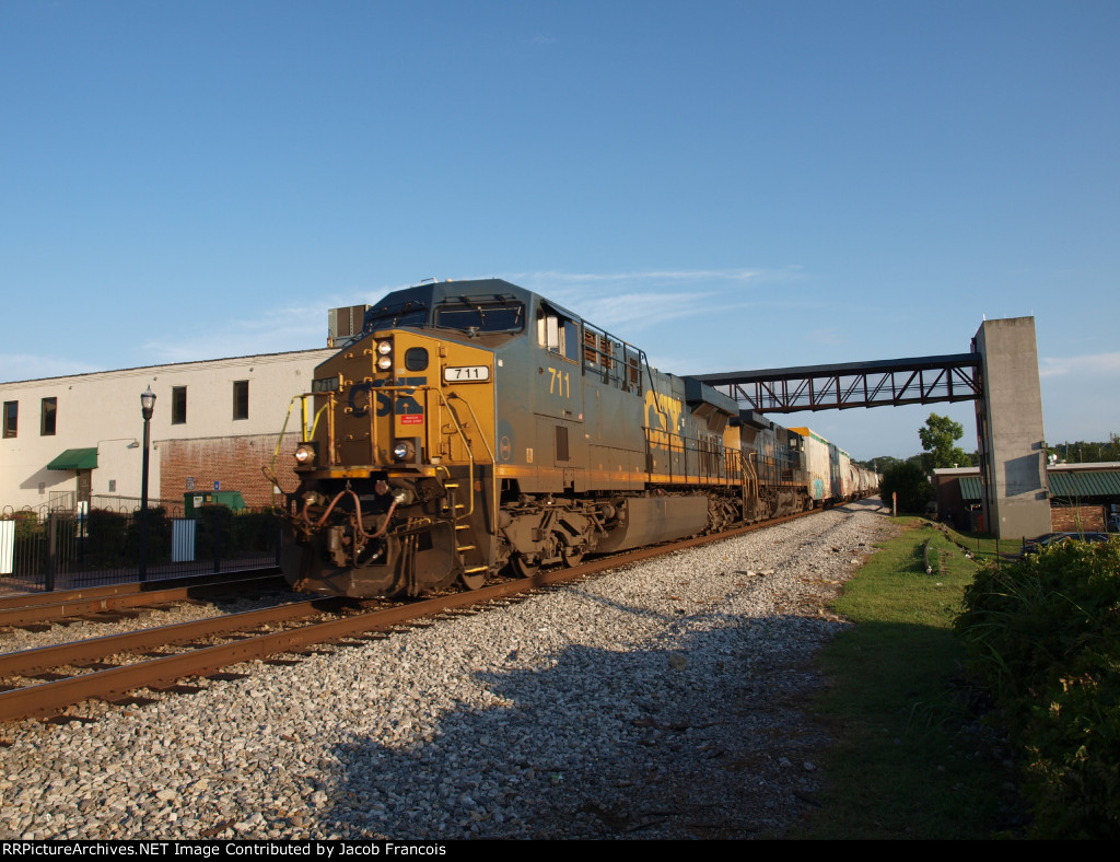 CSX 711